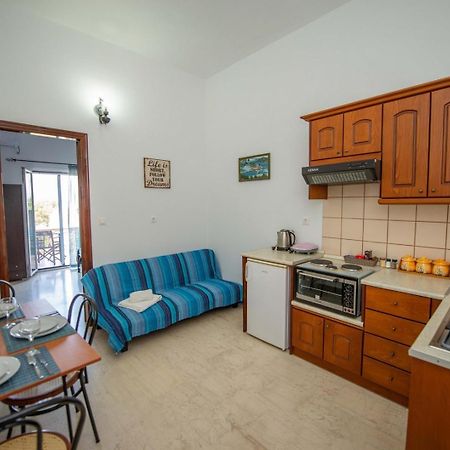 Lena'S Apartments Astrakeri Bagian luar foto